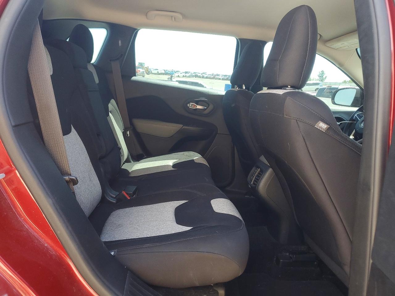 2014 JEEP CHEROKEE SPORT photo 21