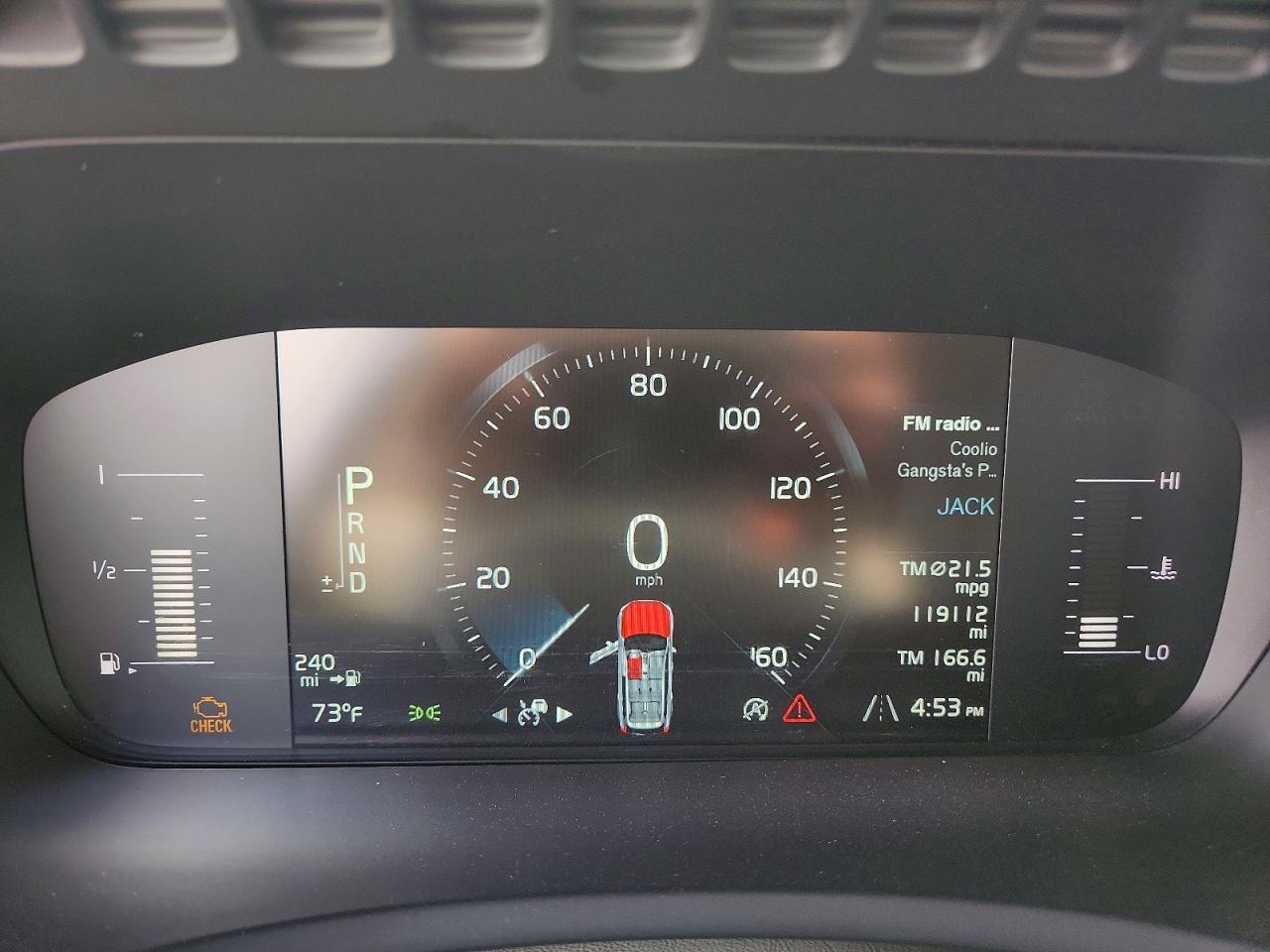 2019 VOLVO XC90 T5 MOMENTUM photo 25