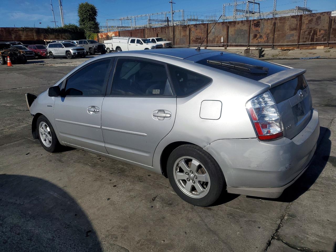 2009 TOYOTA PRIUS BASE photo 4