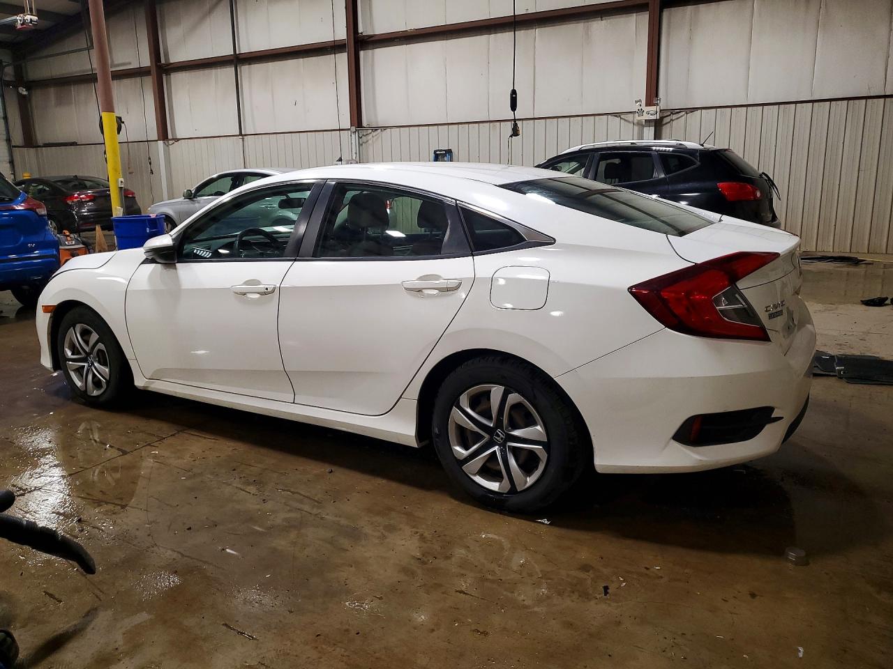 2017 HONDA CIVIC LX photo 3