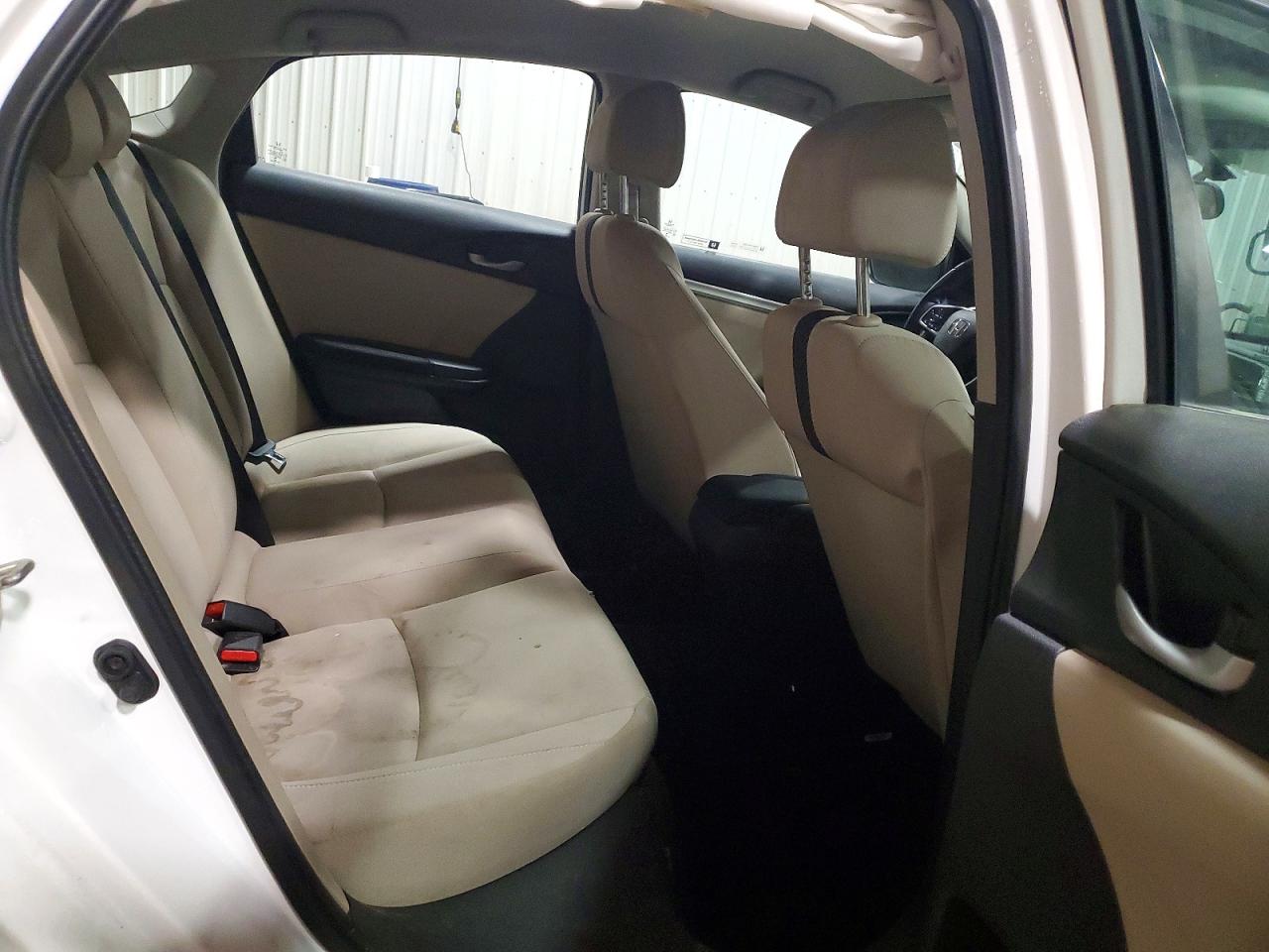 2017 HONDA CIVIC LX photo 19