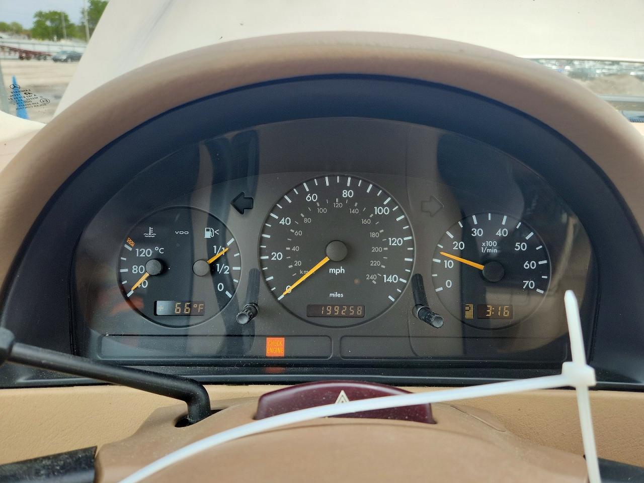 2002 MERCEDES-BENZ ML 320 photo 17