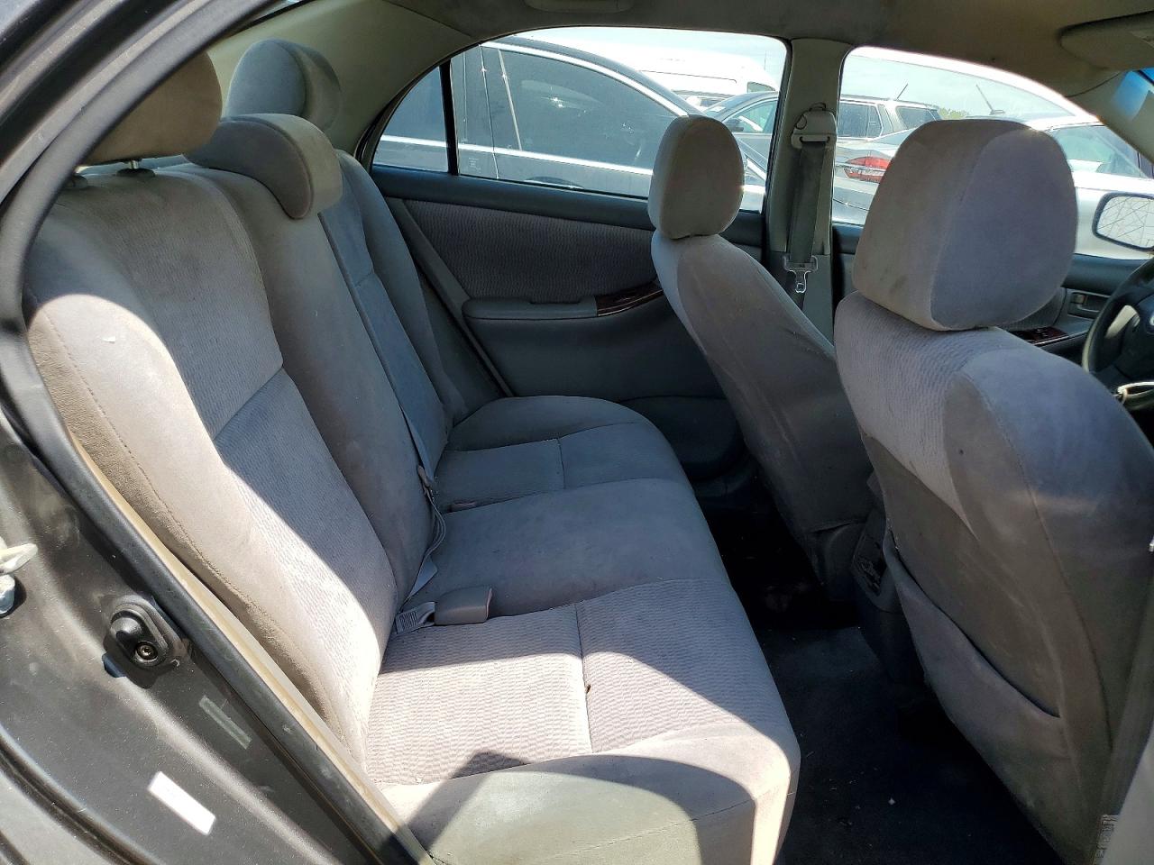 2005 TOYOTA COROLLA LE photo 19