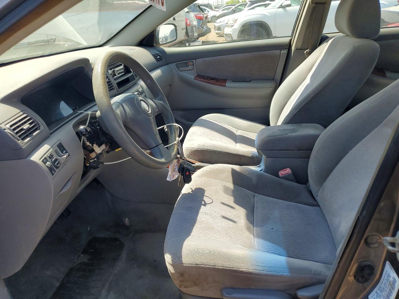 2005 TOYOTA COROLLA LE photo 13