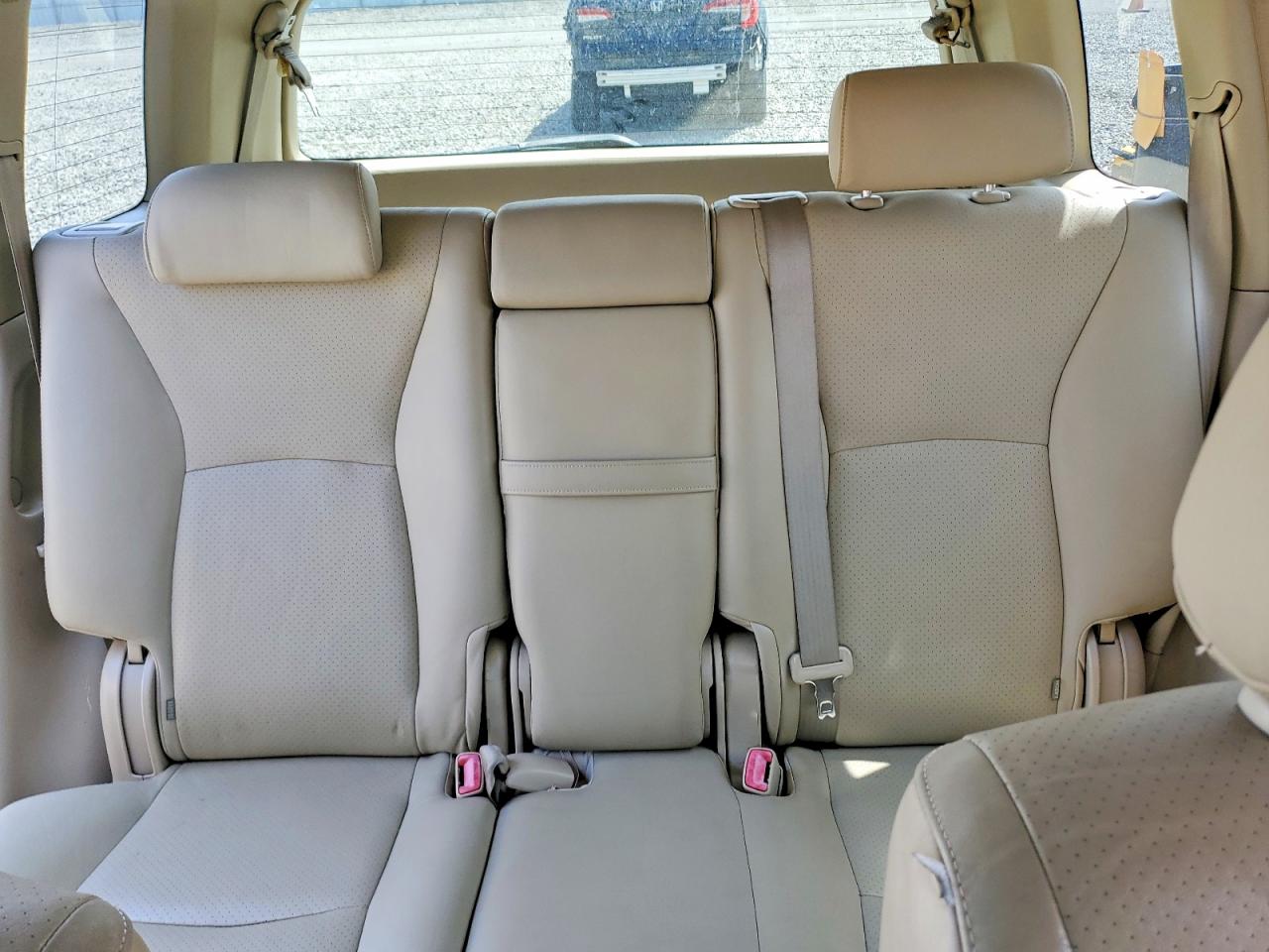 2004 TOYOTA HIGHLANDER LIMITED photo 19