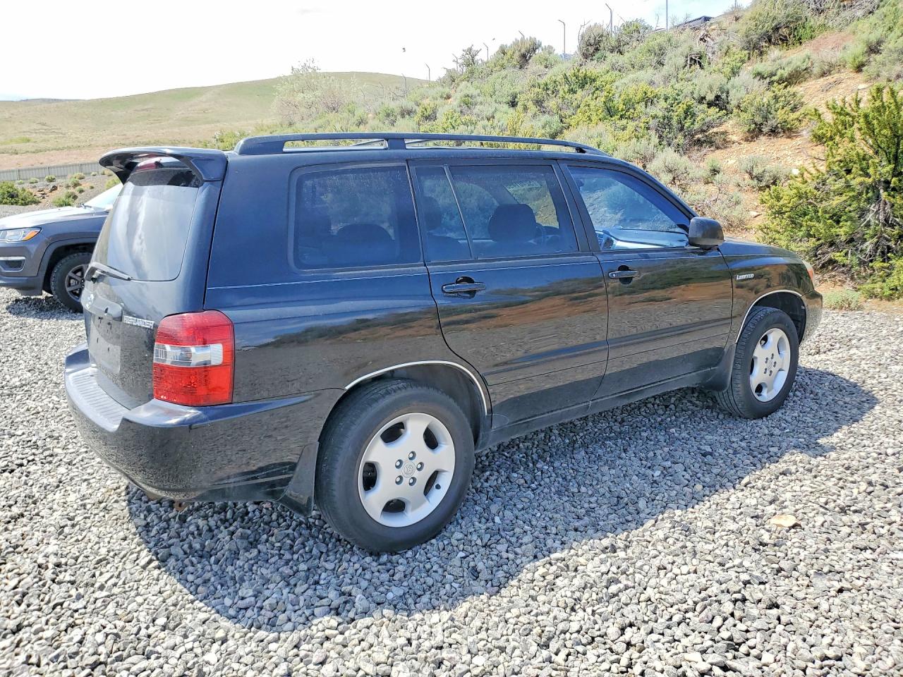 2004 TOYOTA HIGHLANDER LIMITED photo 5
