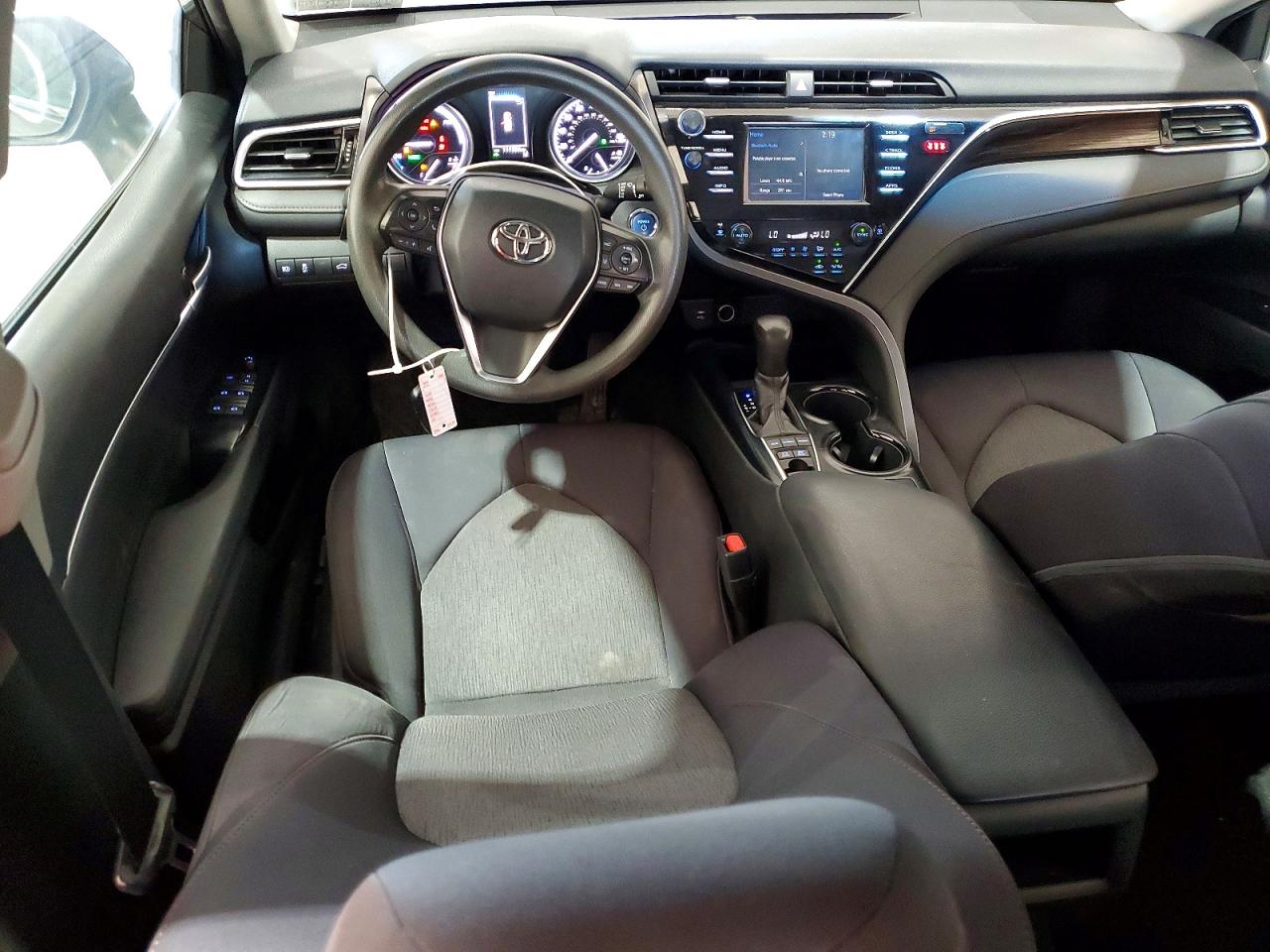 2018 TOYOTA CAMRY LE photo 15