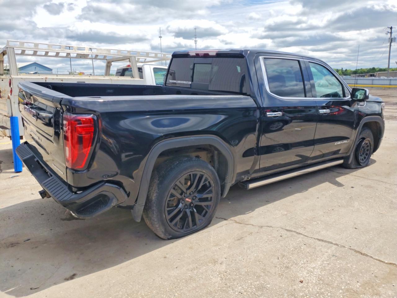 2021 GMC SIERRA K1500 DENALI photo 3