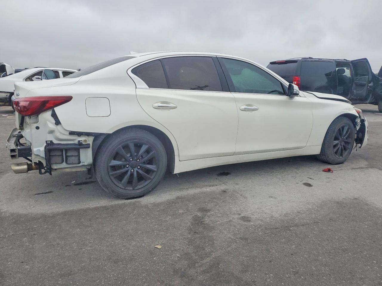 2018 INFINITI Q50 3.0T LUXE photo 5