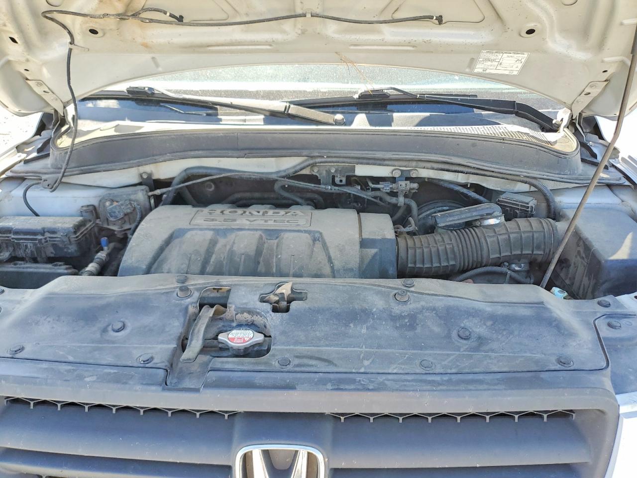 2005 HONDA PILOT LX photo 23
