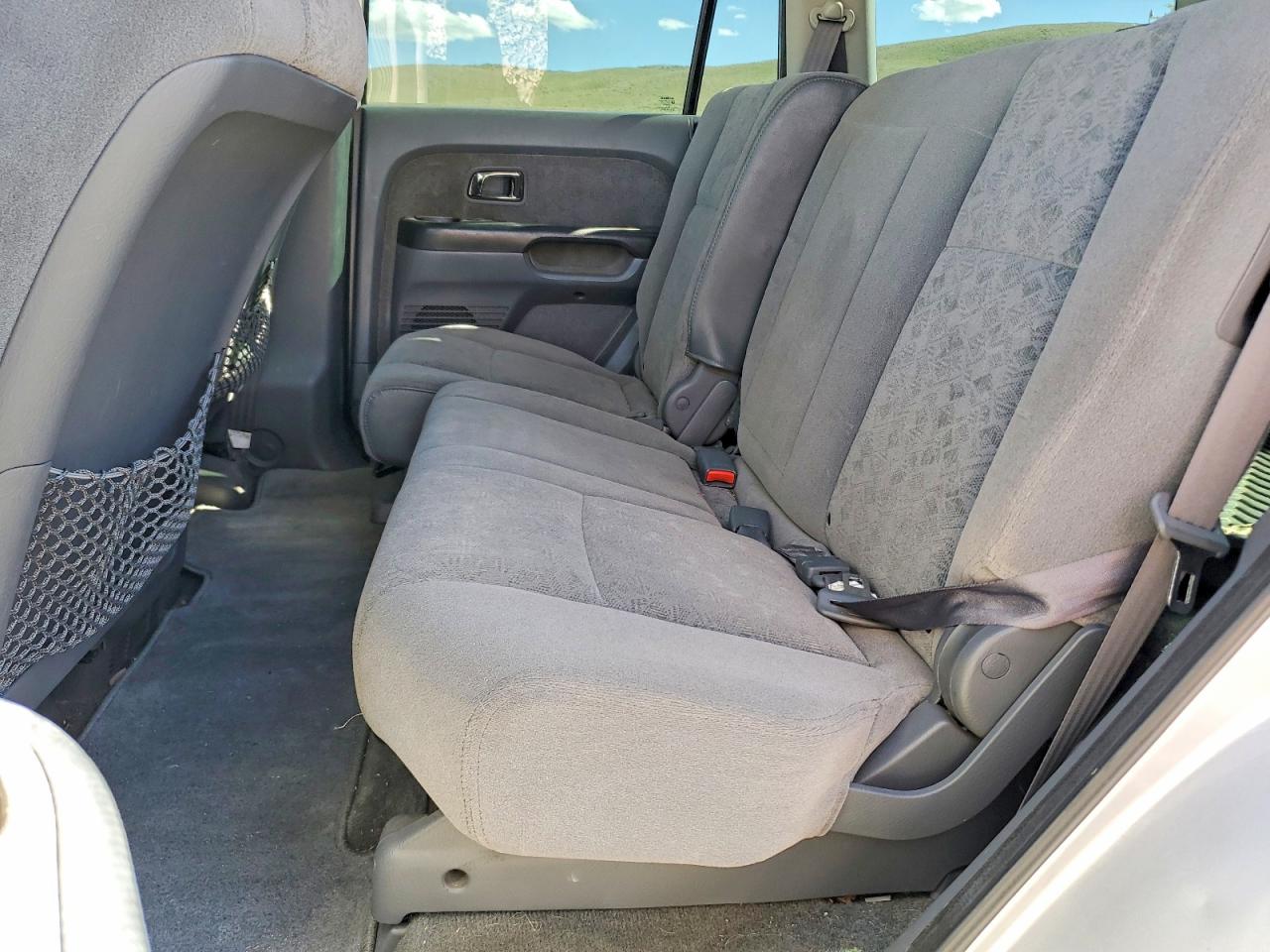 2005 HONDA PILOT LX photo 21