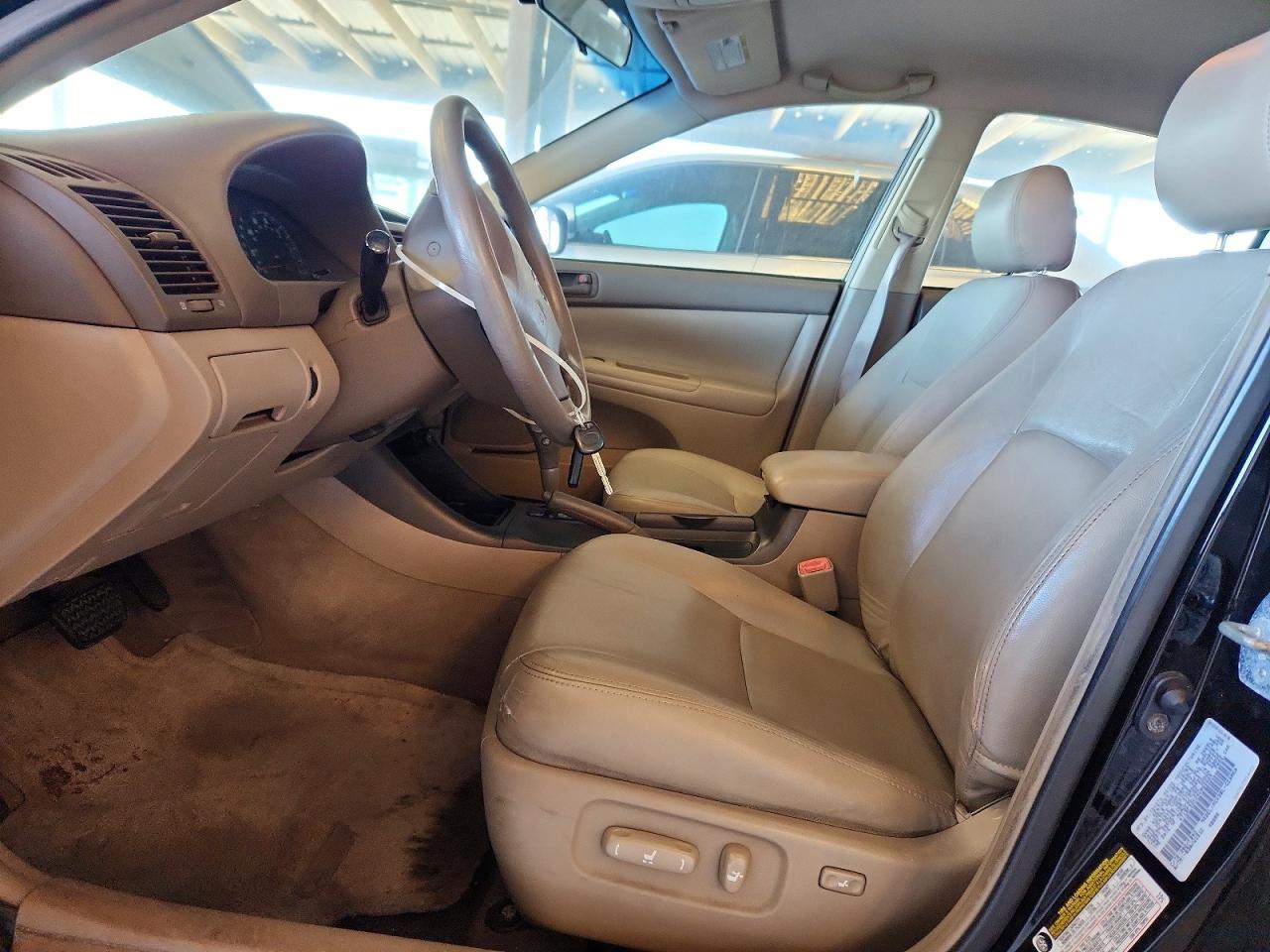 2004 TOYOTA CAMRY photo 19