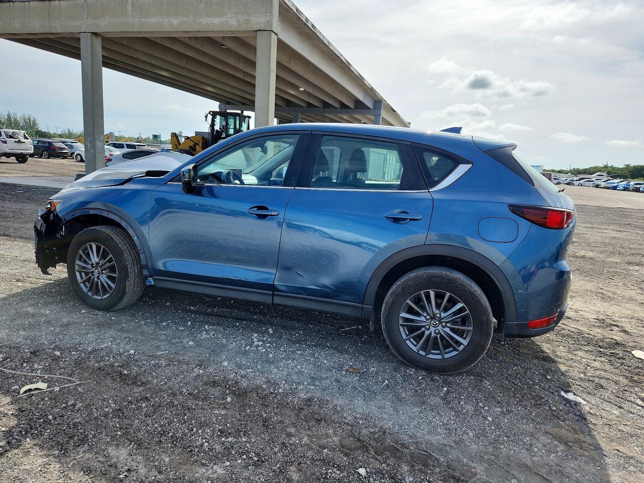 2021 MAZDA CX-5 SPORT photo 2