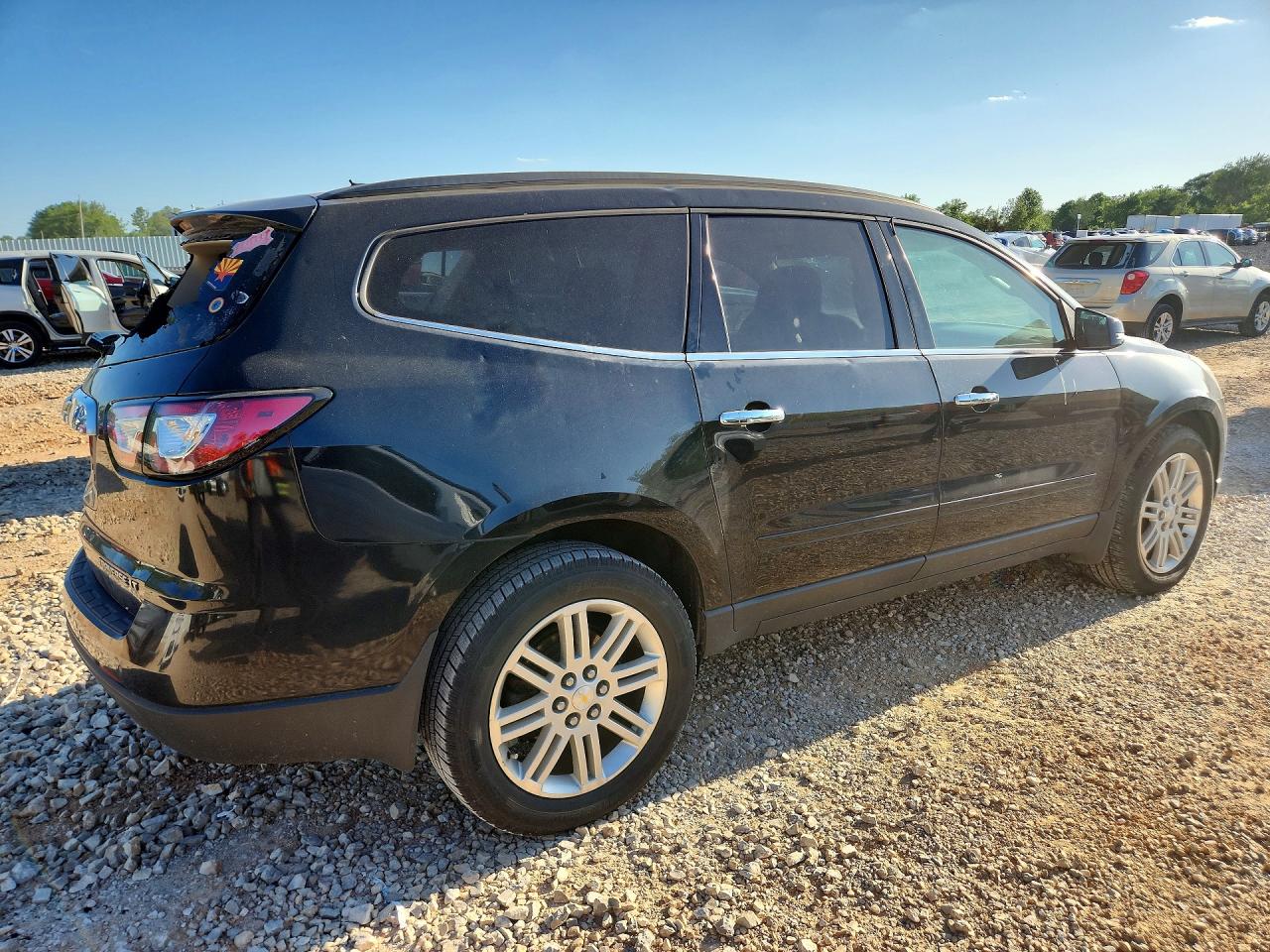 2014 CHEVROLET TRAVERSE LT photo 5