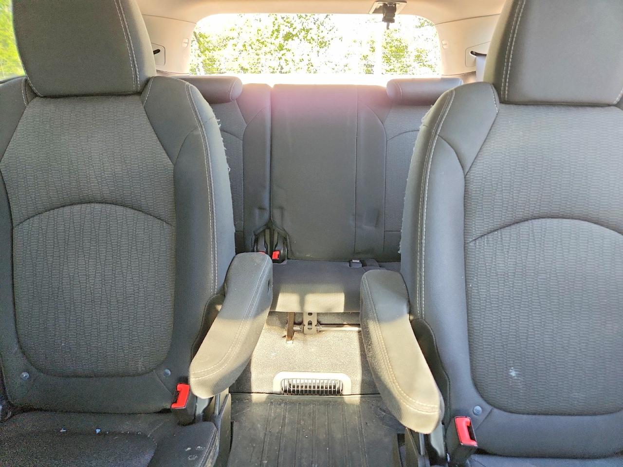 2014 CHEVROLET TRAVERSE LT photo 19