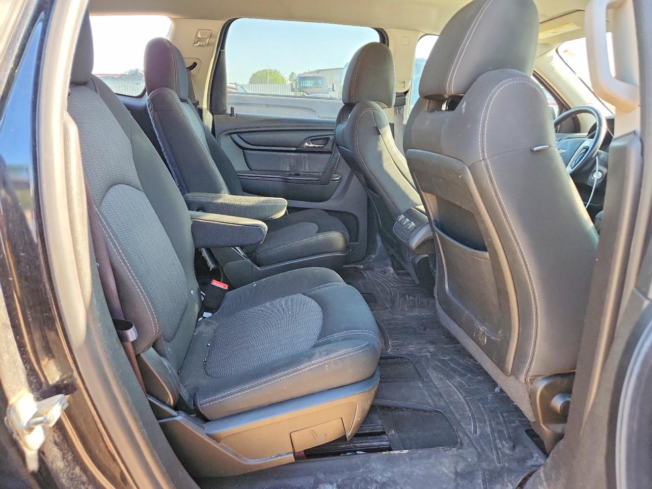 2014 CHEVROLET TRAVERSE LT photo 21