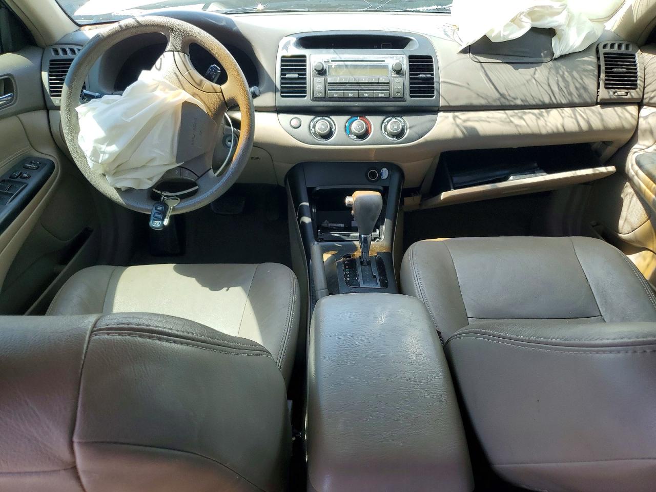 2006 TOYOTA CAMRY LE photo 22