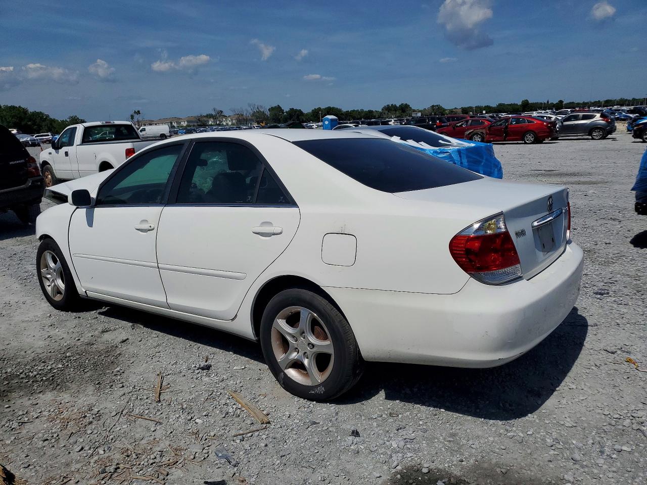 2006 TOYOTA CAMRY LE photo 4