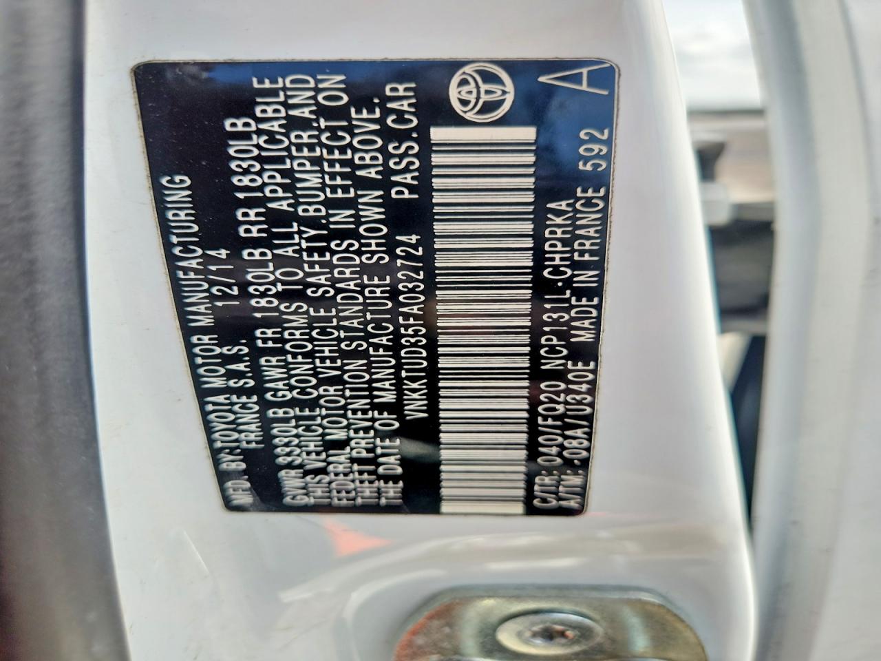 2015 TOYOTA YARIS 5-DOOR L photo 34