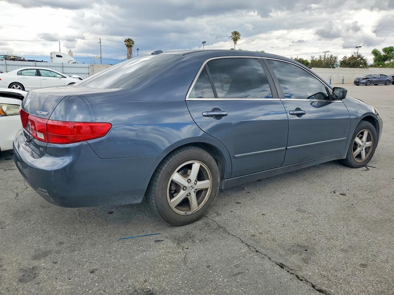 2005 HONDA ACCORD EX photo 5