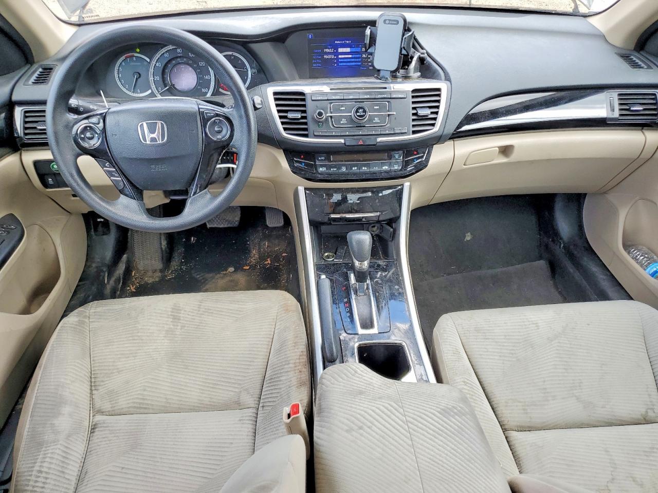 2017 HONDA ACCORD LX photo 22