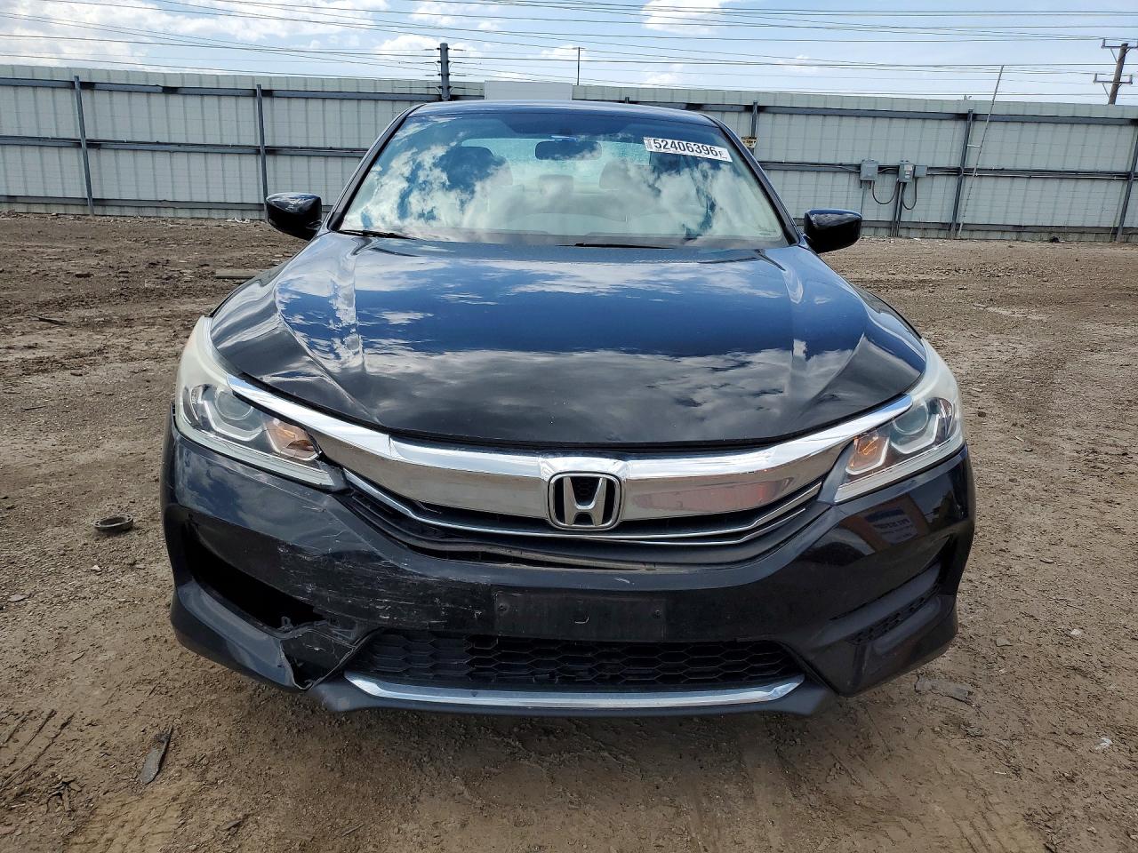 2017 HONDA ACCORD LX photo 13