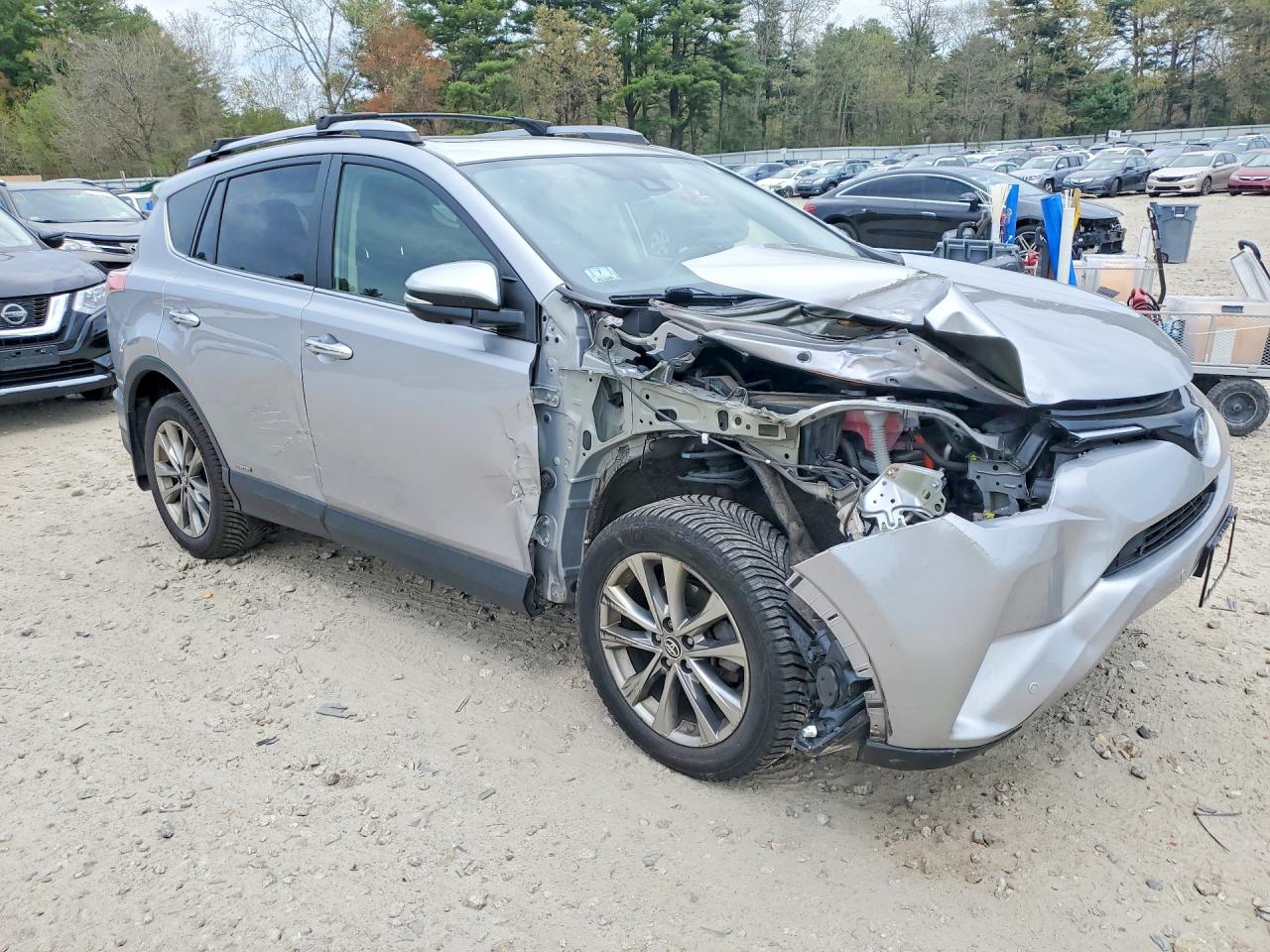 2017 TOYOTA RAV4 HV LIMITED photo 7