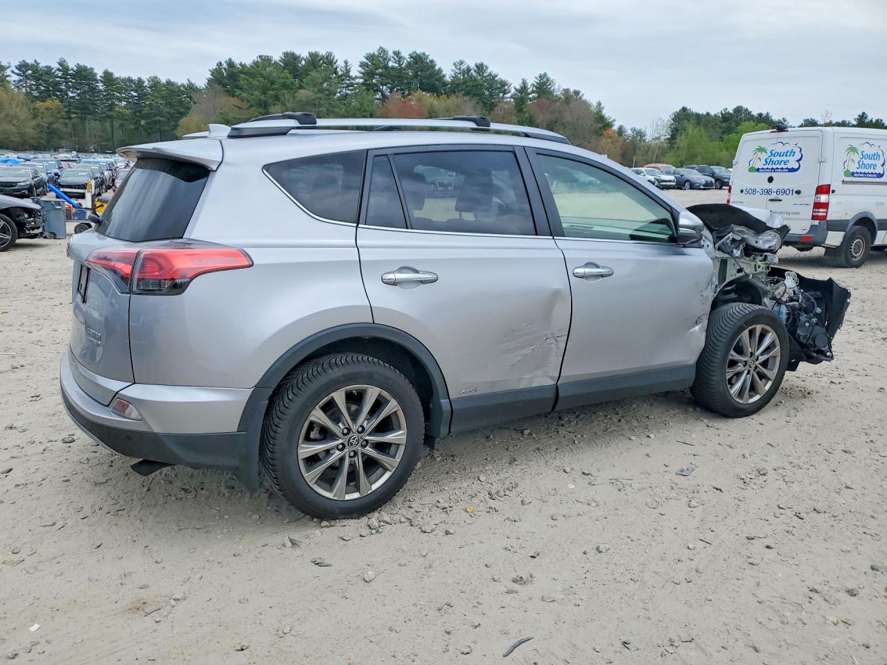 2017 TOYOTA RAV4 HV LIMITED photo 5