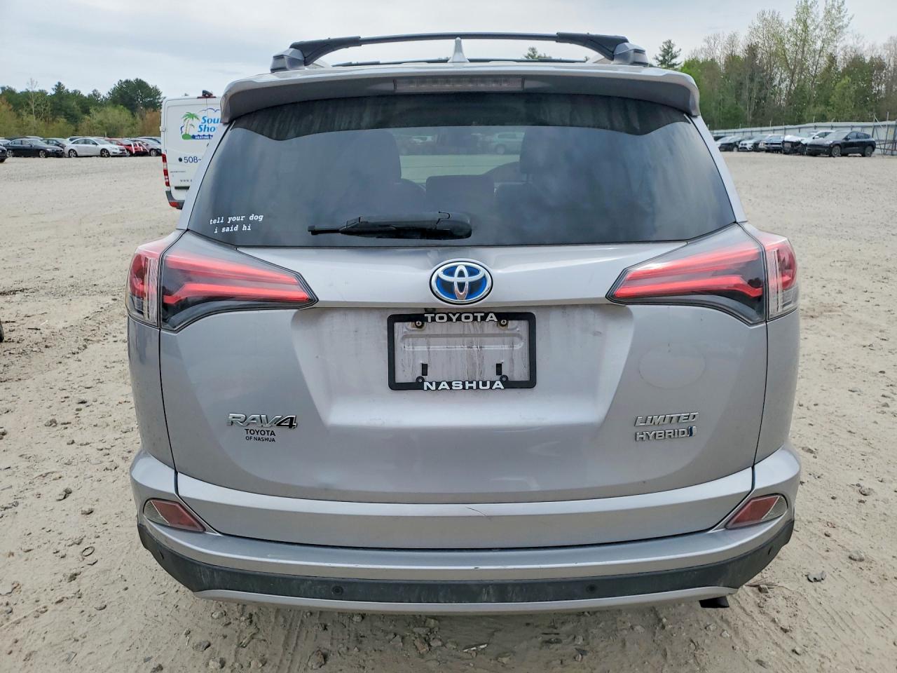 2017 TOYOTA RAV4 HV LIMITED photo 11