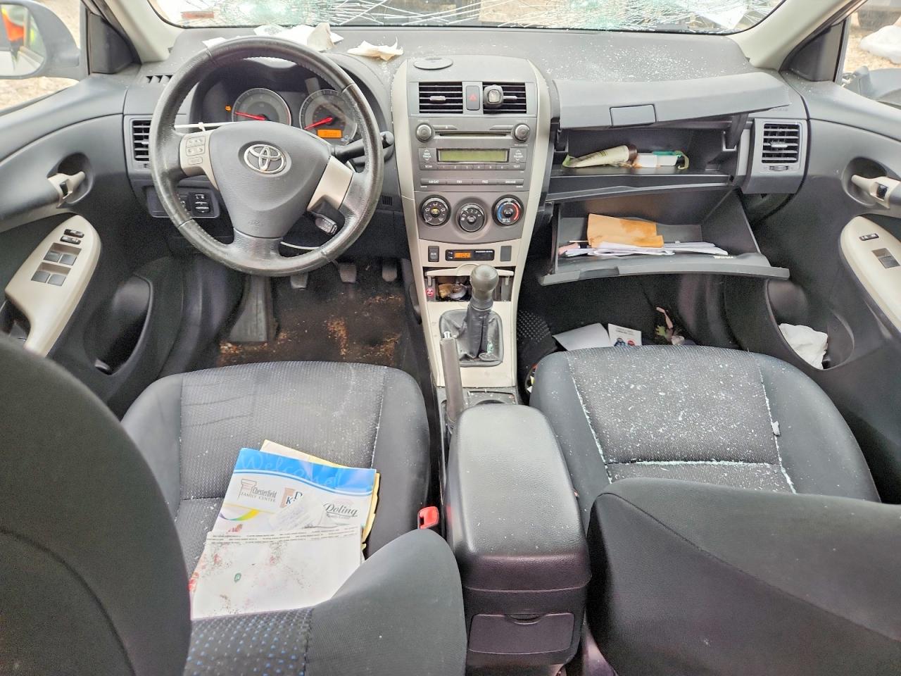 2010 TOYOTA COROLLA S photo 8
