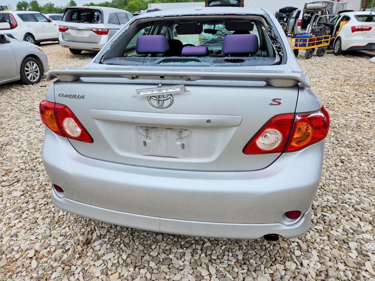 2010 TOYOTA COROLLA S photo 6