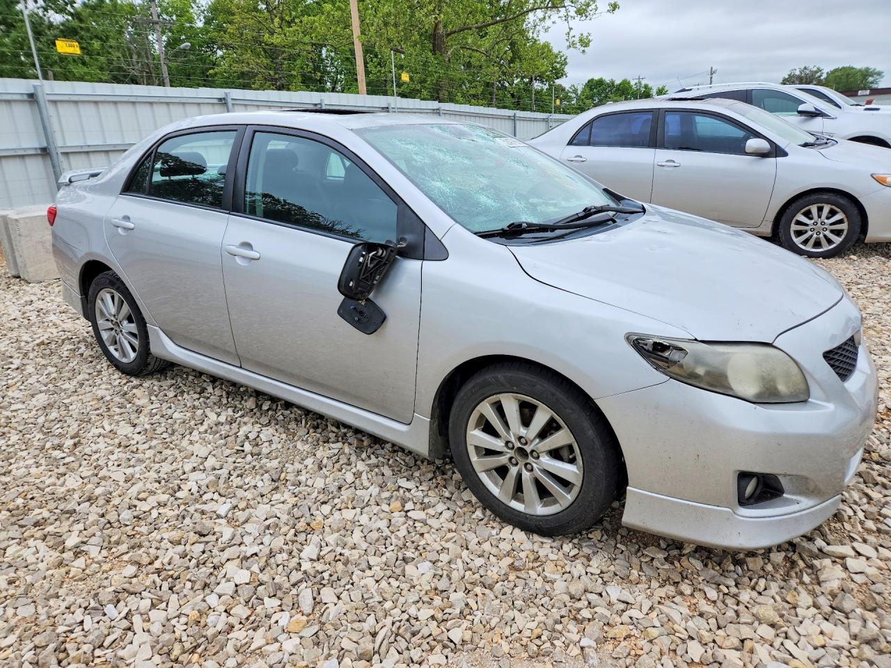 2010 TOYOTA COROLLA S photo 4