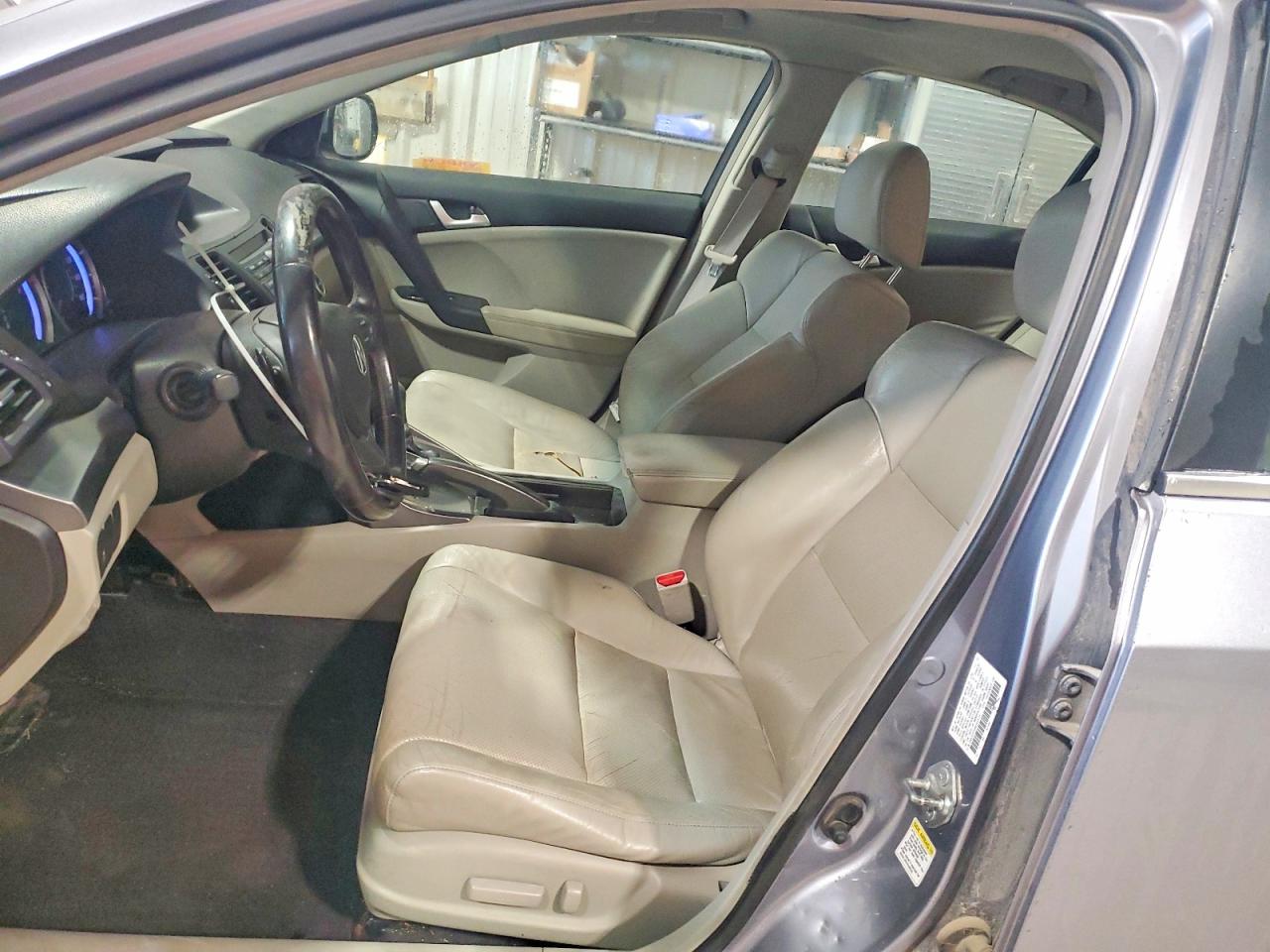 2011 ACURA TSX photo 19