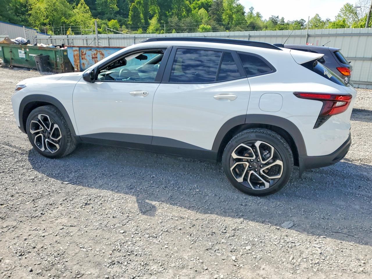 2025 CHEVROLET TRAX 2RS photo 3