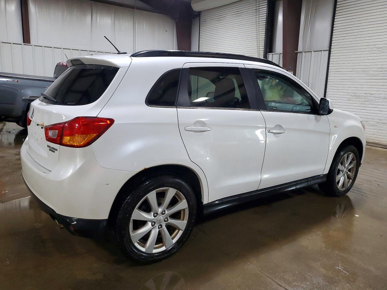 2014 MITSUBISHI OUTLANDER SPORT SE photo 5