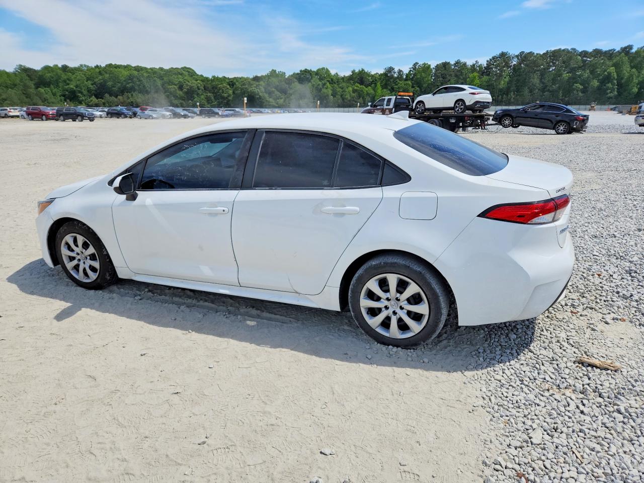 2021 TOYOTA COROLLA LE photo 4