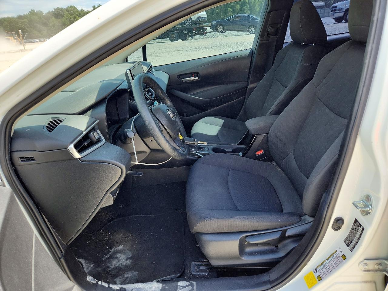2021 TOYOTA COROLLA LE photo 19
