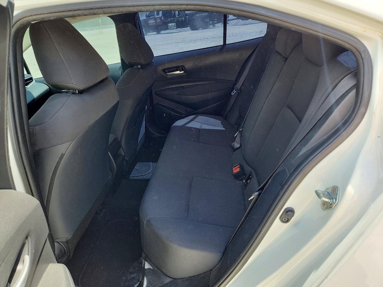 2021 TOYOTA COROLLA LE photo 28