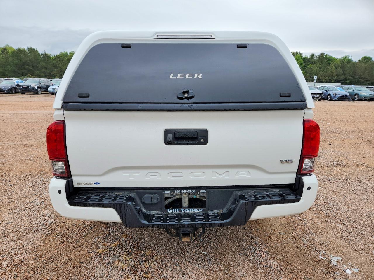 2019 TOYOTA TACOMA TRD OFF-ROAD photo 16