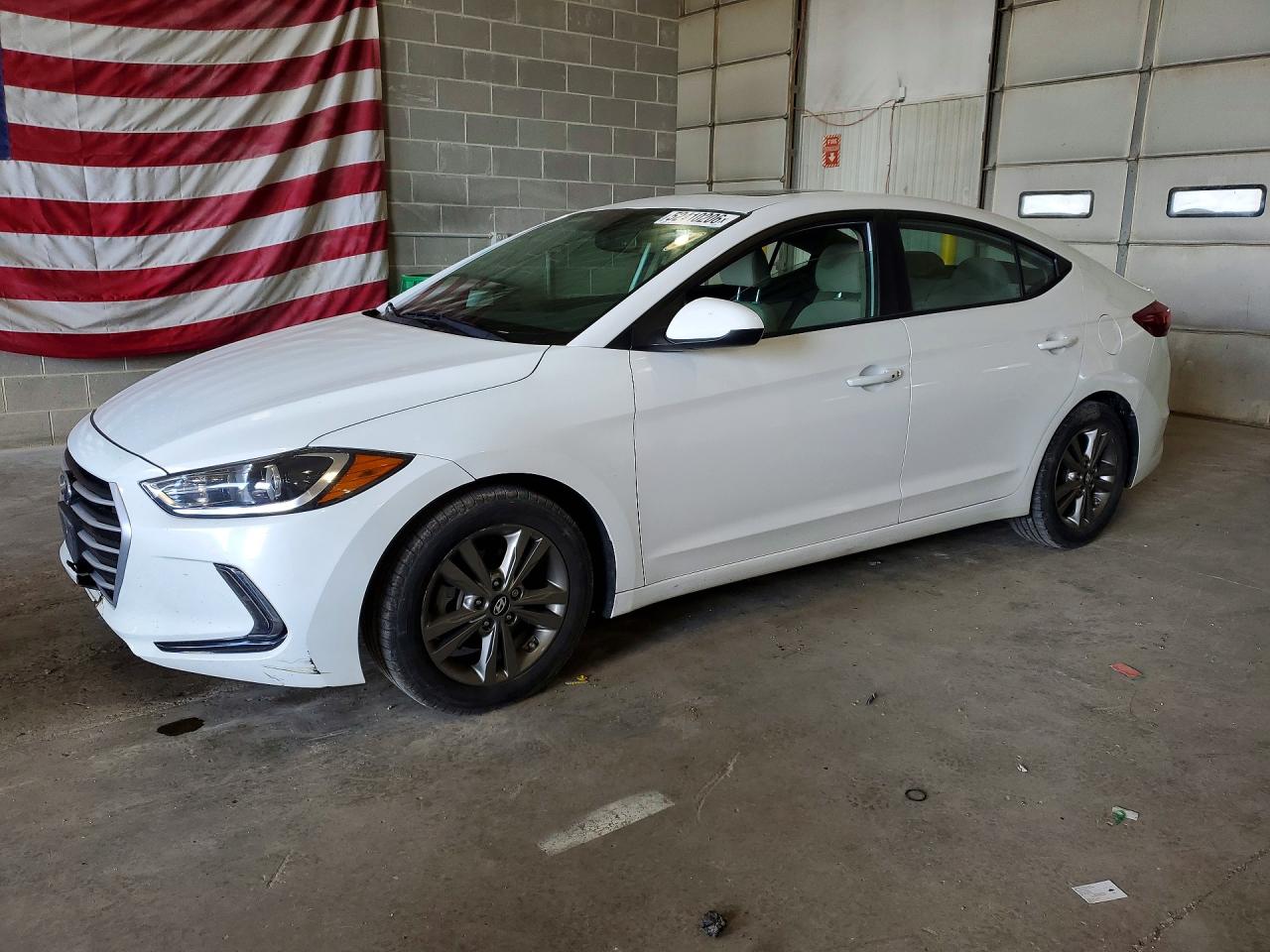 2017 HYUNDAI ELANTRA
