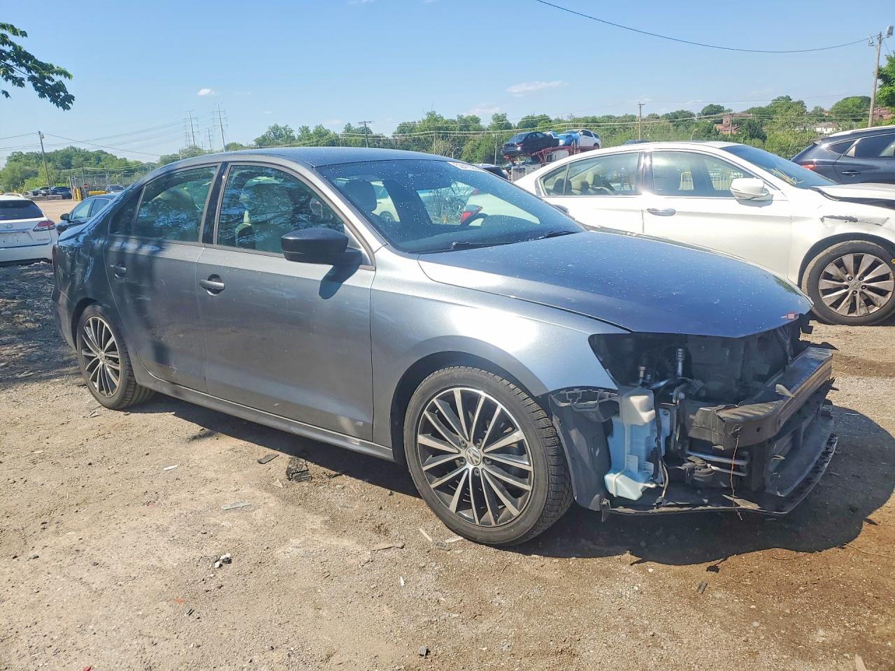 2016 VOLKSWAGEN JETTA SPORT photo 4
