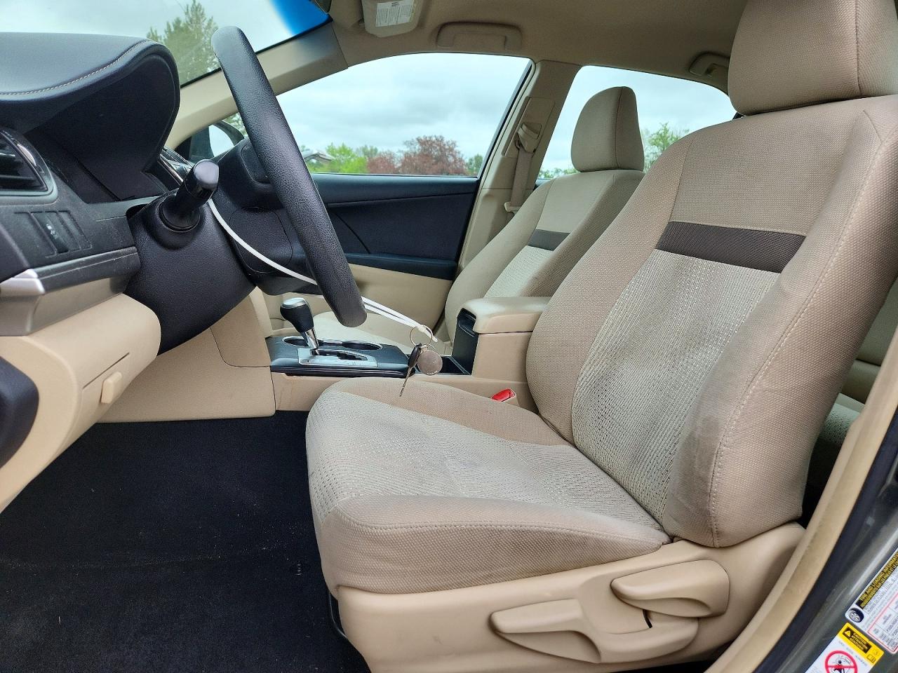 2013 TOYOTA CAMRY L photo 13