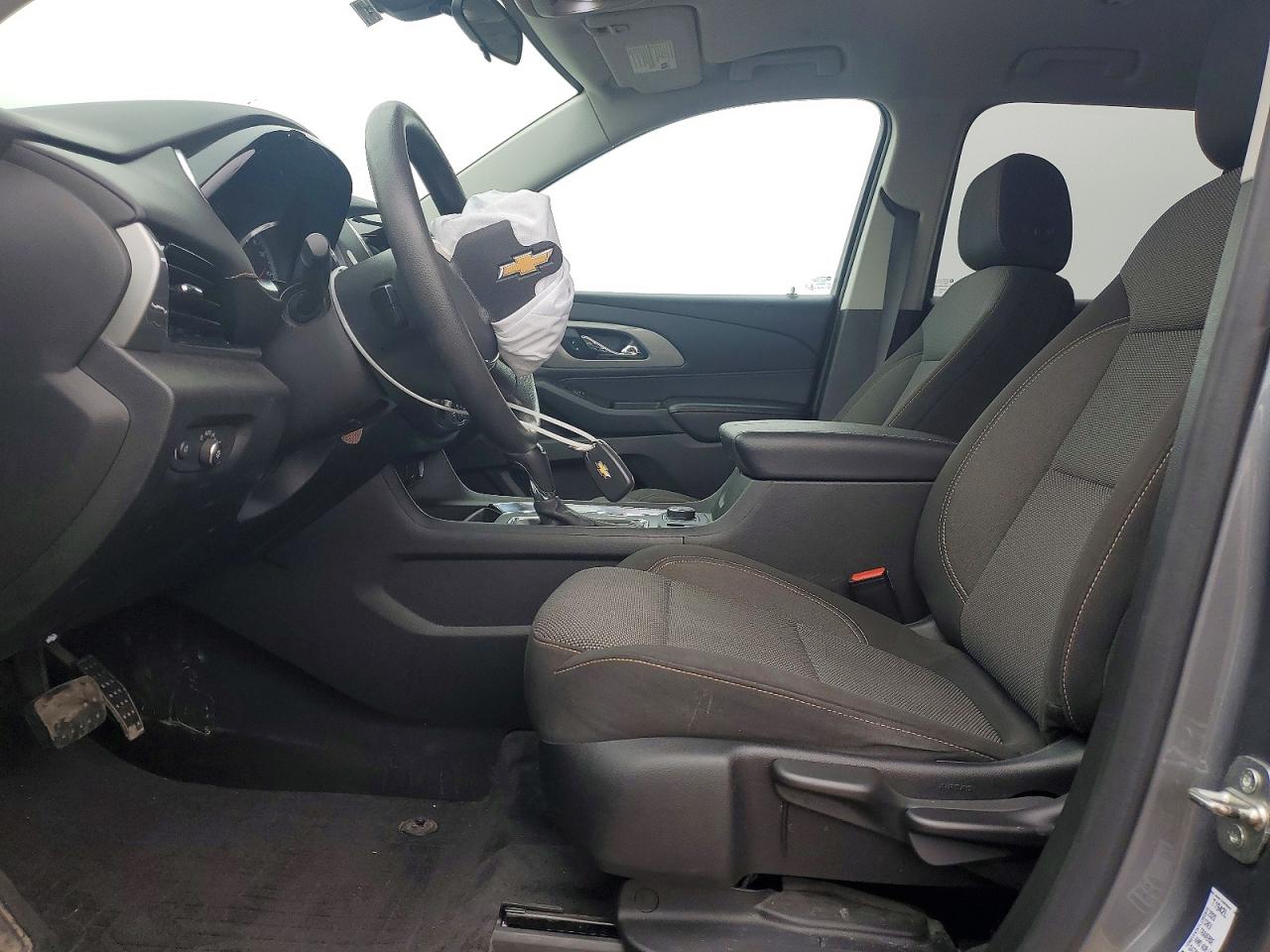 2020 CHEVROLET TRAVERSE LS photo 13