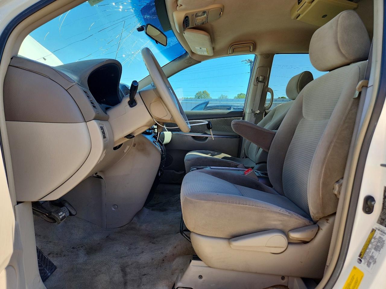 2006 TOYOTA SIENNA LE 7 PASSENGER photo 13