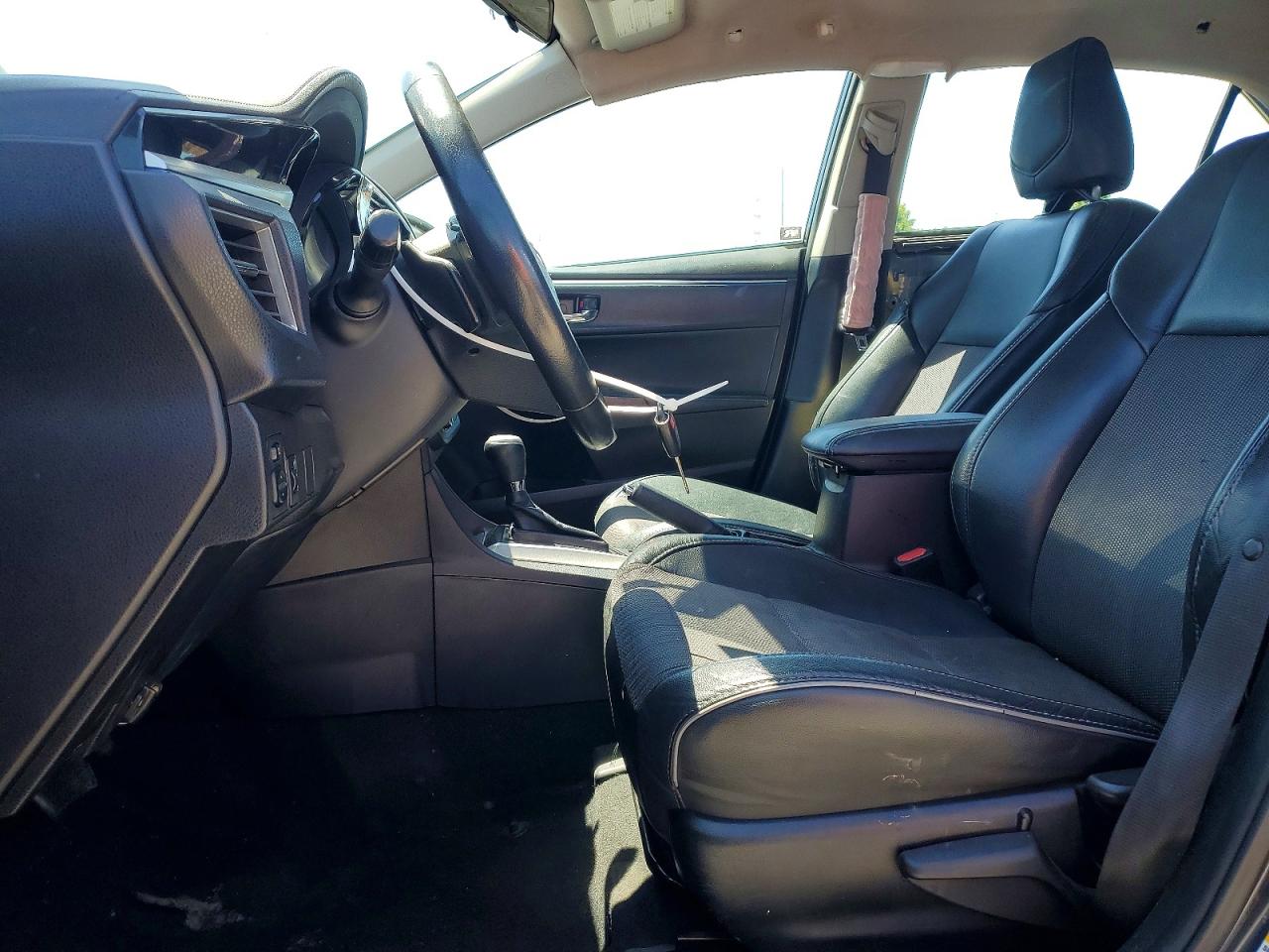 2015 TOYOTA COROLLA S PLUS photo 19