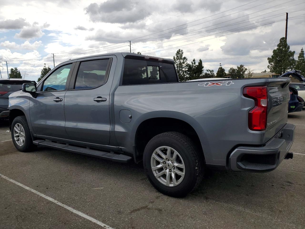2020 CHEVROLET SILVERADO K1500 RST photo 3