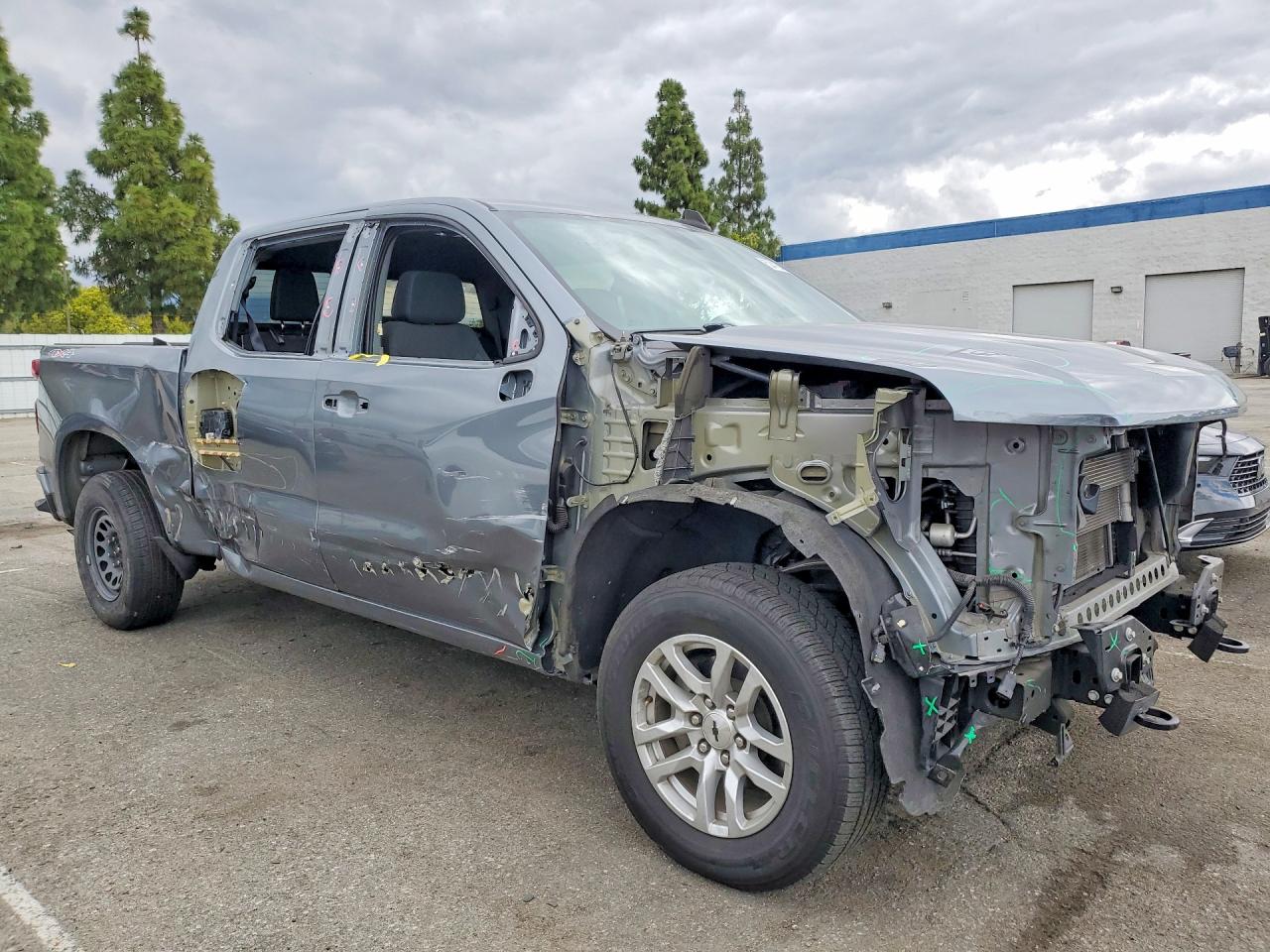 2020 CHEVROLET SILVERADO K1500 RST photo 7