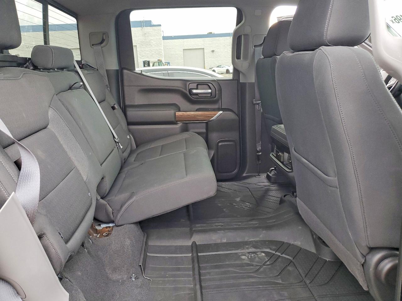 2020 CHEVROLET SILVERADO K1500 RST photo 19