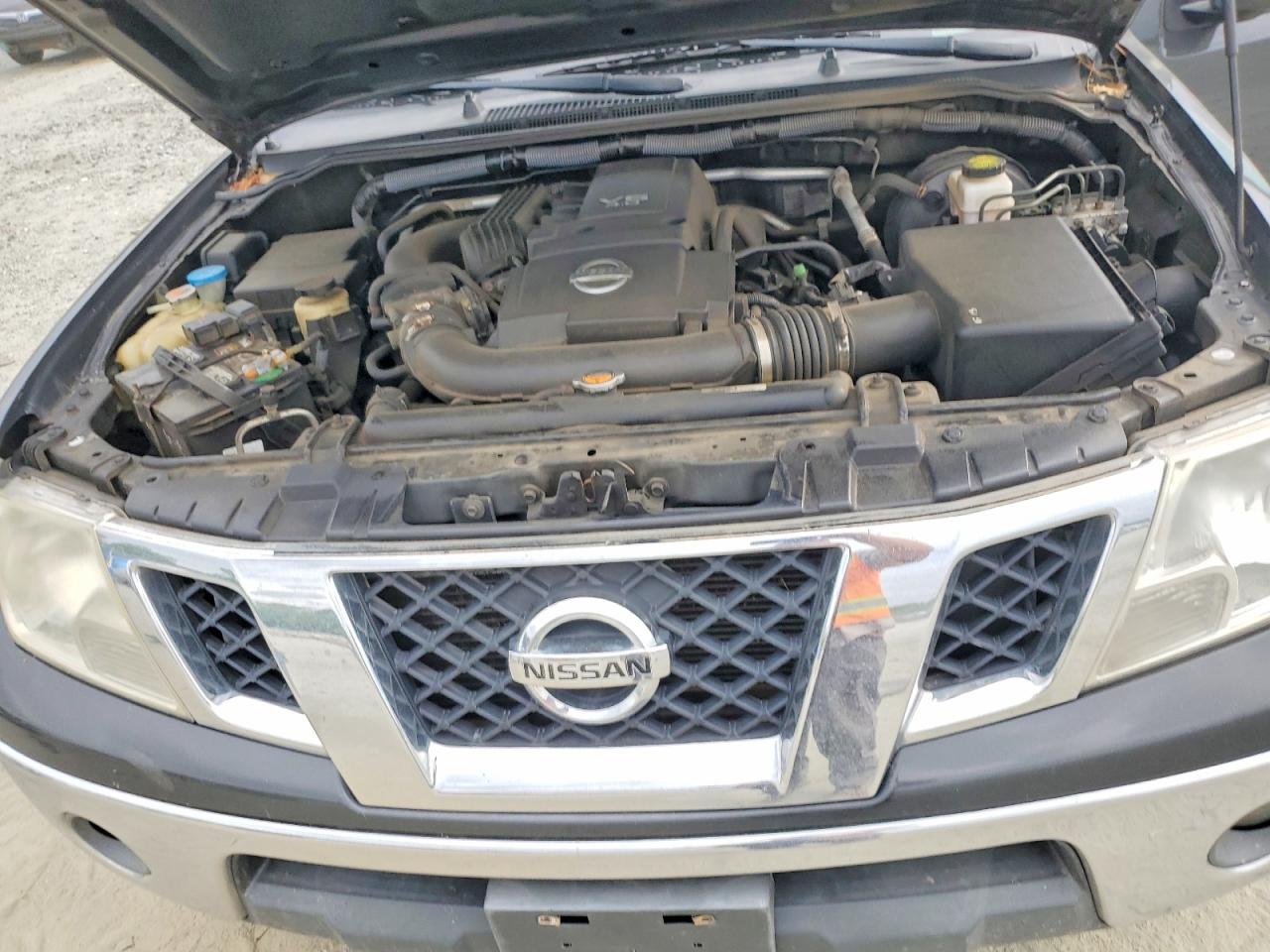 2011 NISSAN FRONTIER S photo 11