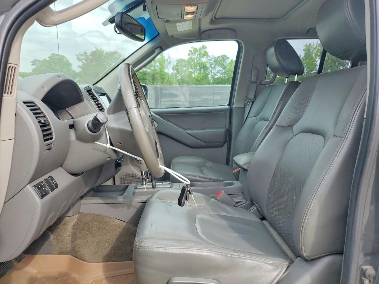 2011 NISSAN FRONTIER S photo 7